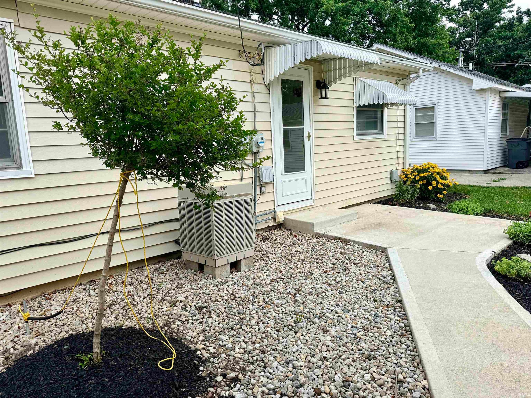 Image of 1063 Russell Street