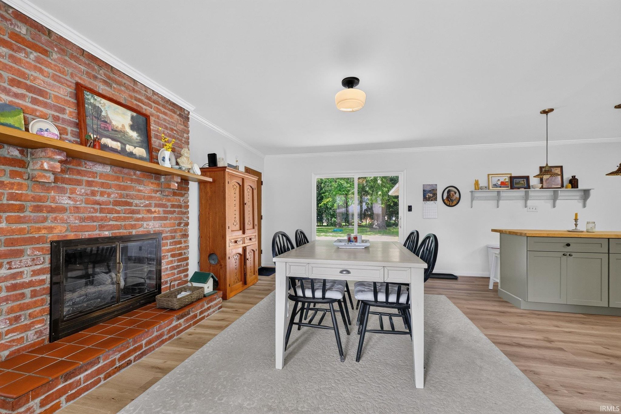 Image of 213 N Bayberry Lane
