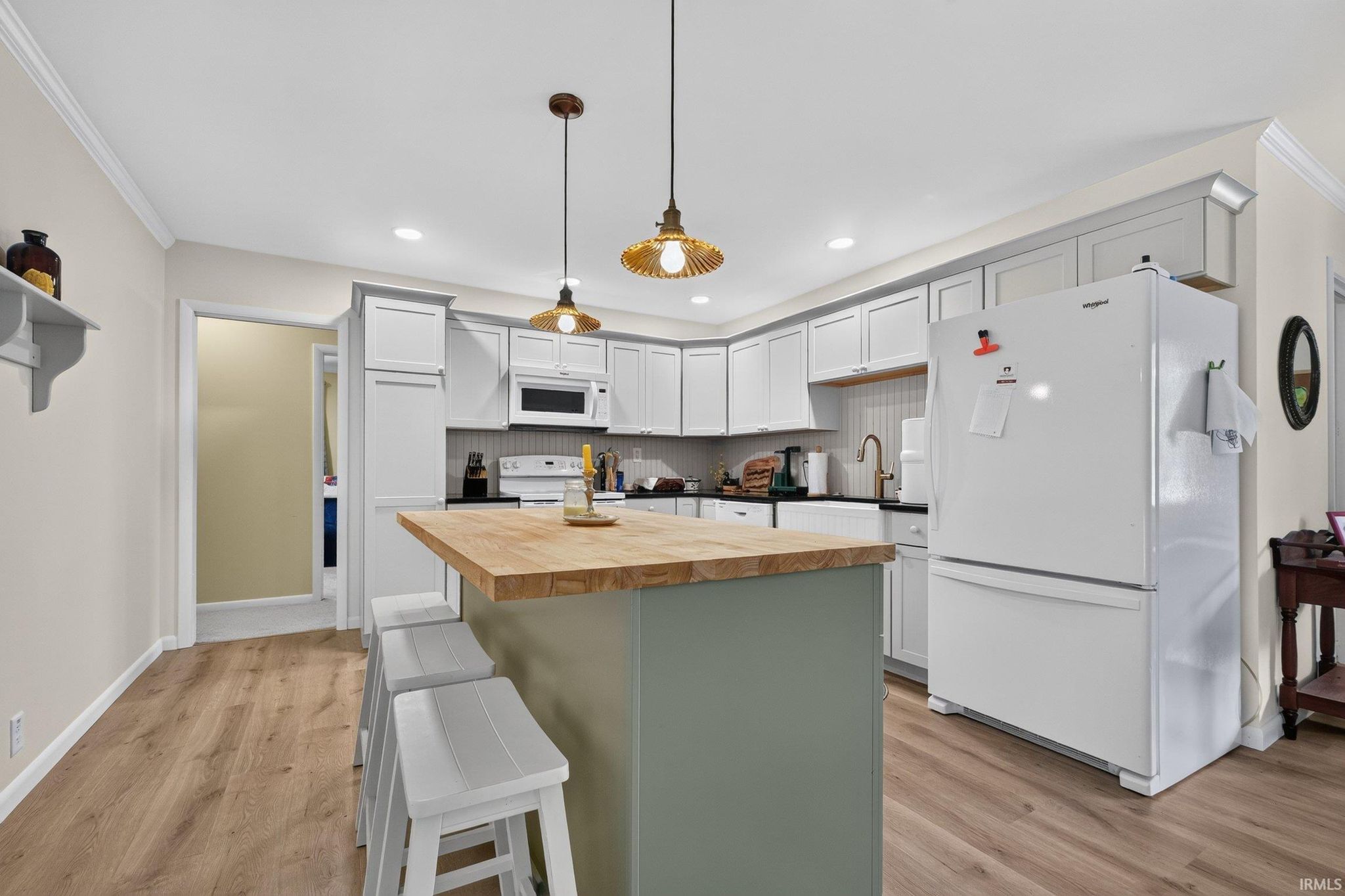 Image of 213 N Bayberry Lane