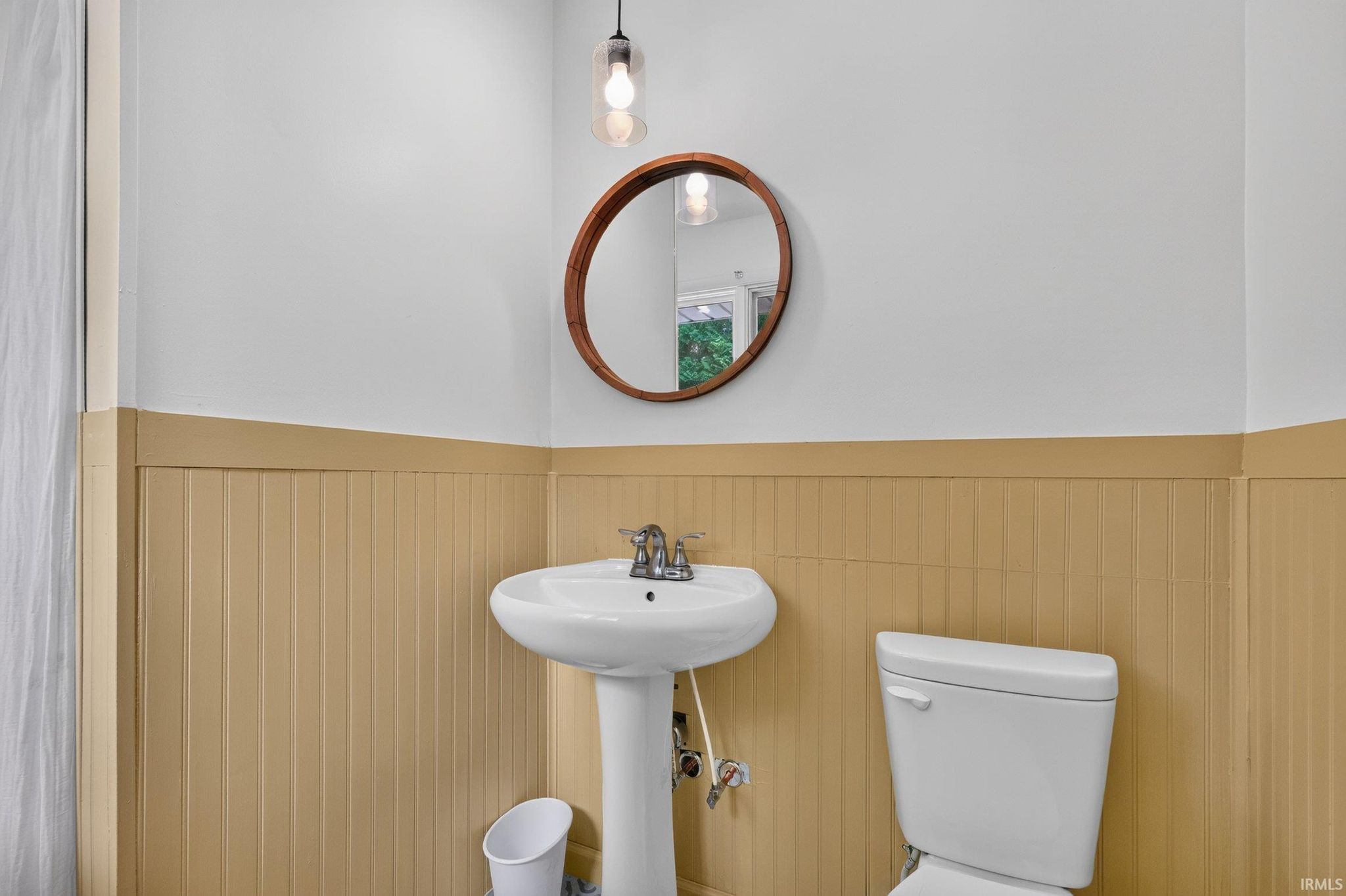 Image of 213 N Bayberry Lane