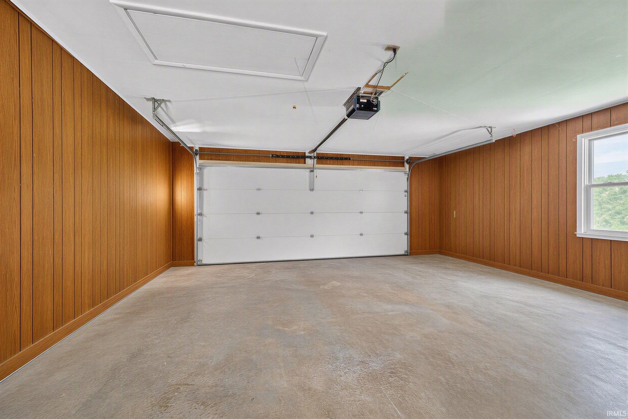 Image of 213 N Bayberry Lane